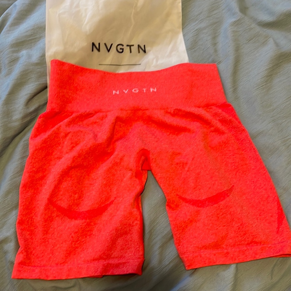 nvgtn contour candy apple shorts